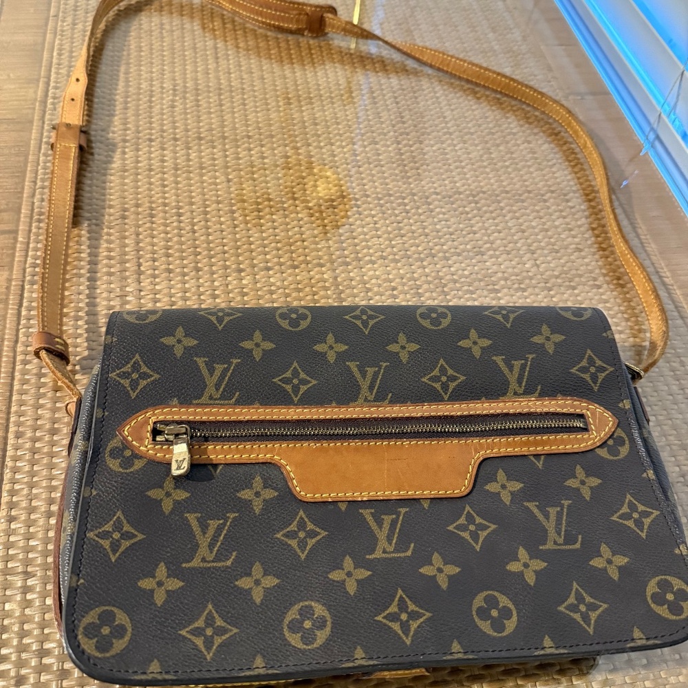 Louis Vuitton crossbody